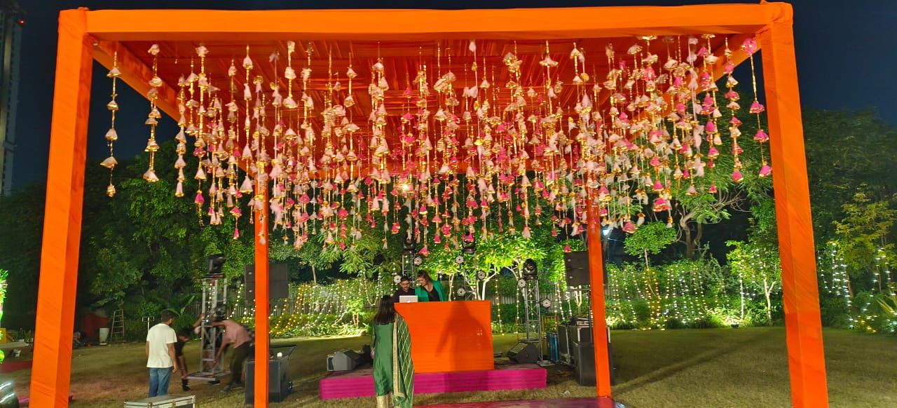 Decoration Image 1